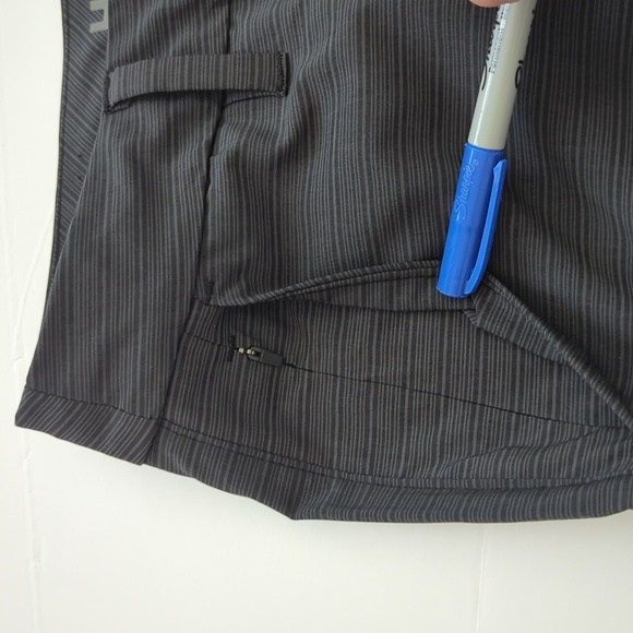 Hang Ten Hybrid 11 inch Flat Front Shorts Swimwear Grey Black size 32 NICE - Picture 9 of 11